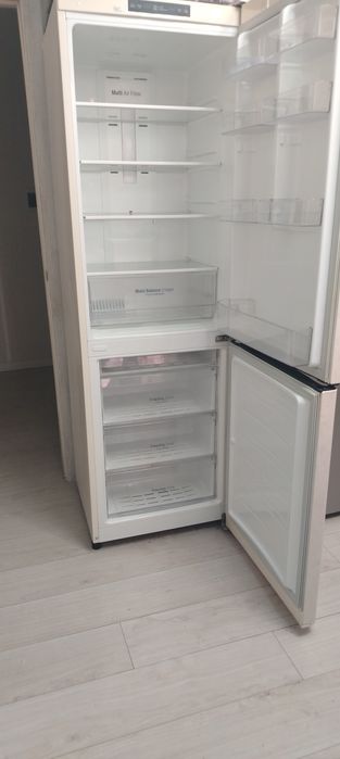 Холодильник продаётся