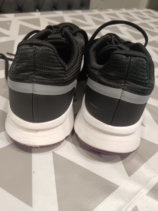 Маратонки Adidas 39