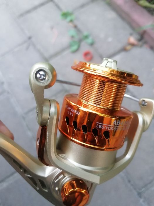 Combo pescuit la spinning, lanseta 1.8m și mulineta de 4000, noi in cu
