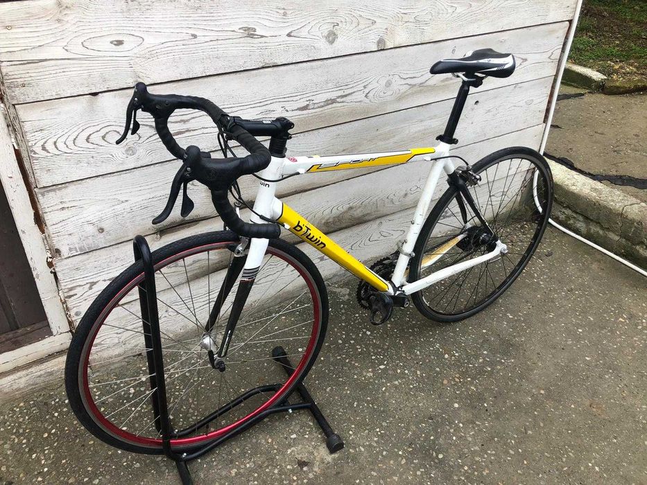 Cursiera Aluminiu+Carbon marime 57 / echipare Campagnolo Veloce 3x10