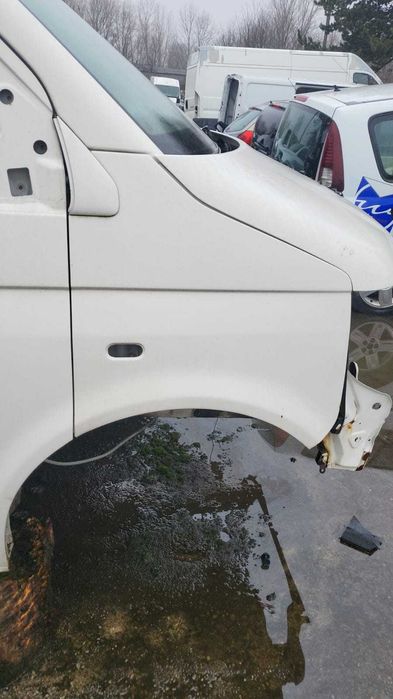 Aripa dreapta fata Volkswagen VW Transporter T5