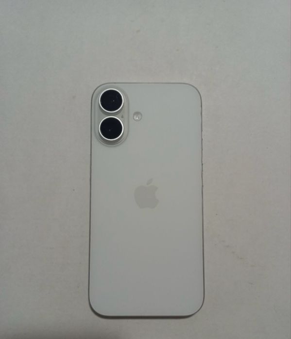 Iphone 16, 128гб памяти