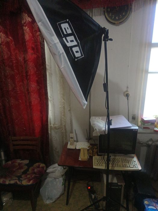 мощный фотоосветитёль софтбокс.