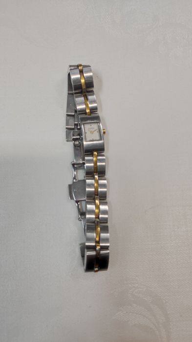 Часовник - гривна швейцарски