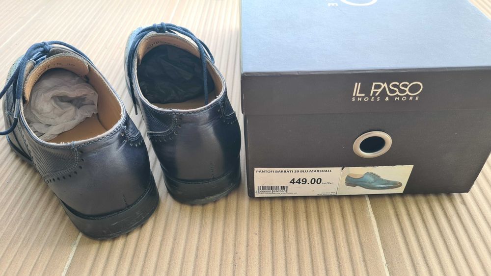 Vând pantofi piele eleganti, Il Passo, 39, culoare bleumarin închis
