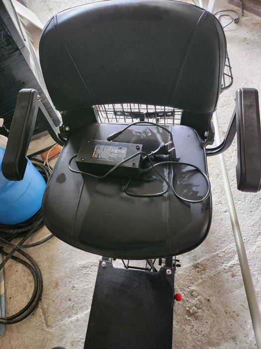 Скутер за трудно подвижни хора