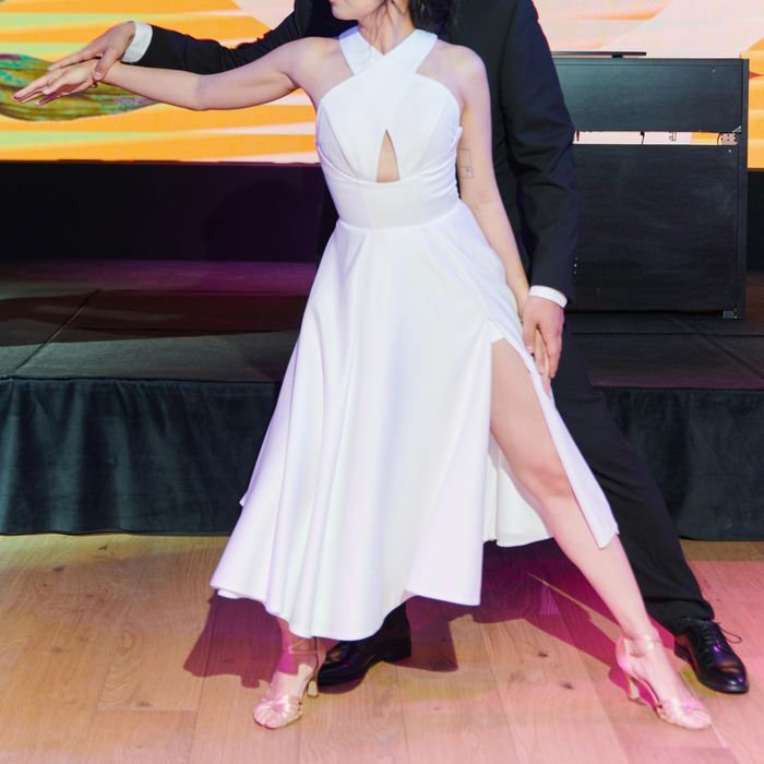 Вечернее платье из атласа, размер S