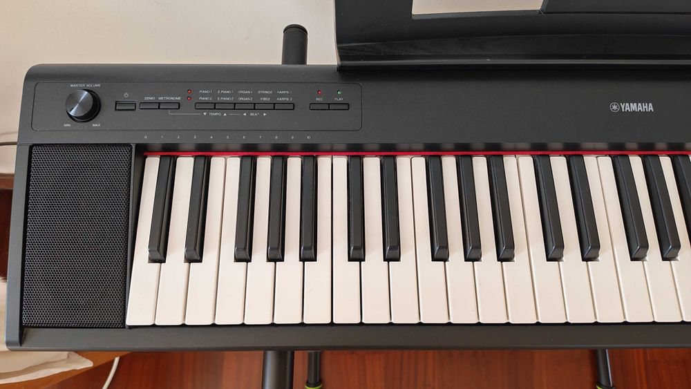 Yamaha Piaggero NP-12 + STATIV ca nou