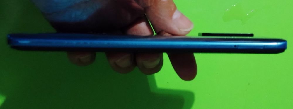 red mi 10, 4/64 телефони сотилади.