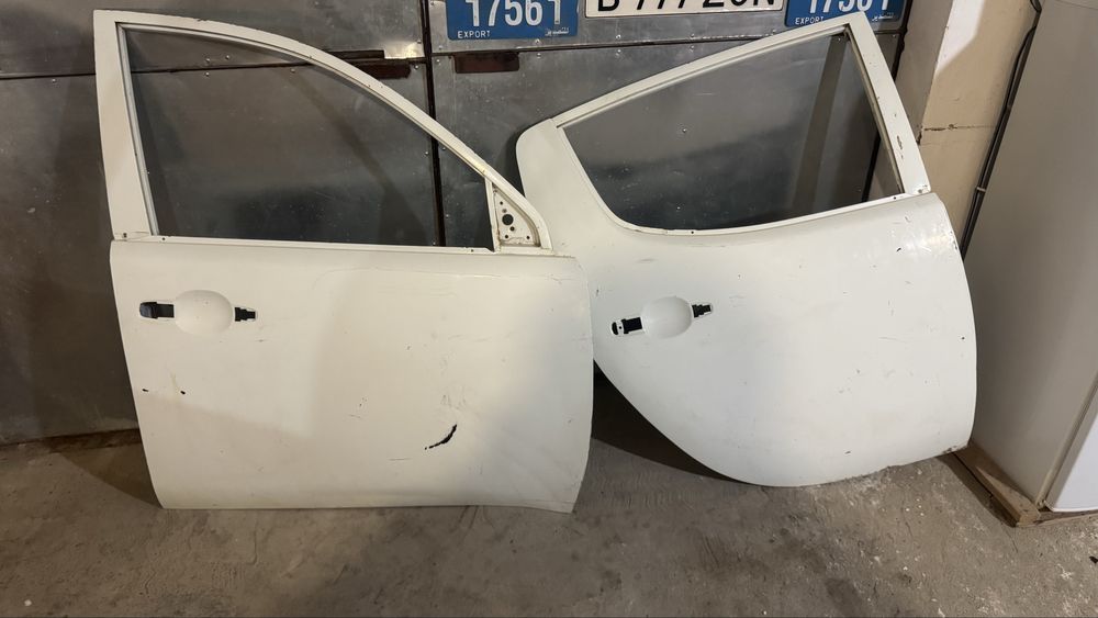 Переднее и задняя дверь от mitsubishi l200