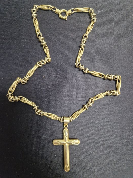 Златен синджир с кръст 14 карата
