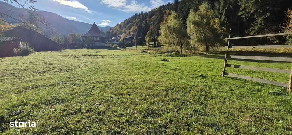 Teren intravilan de vânzare, 4096 mp, acces asfaltat