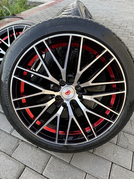 R17 Universal Vossen Diska
