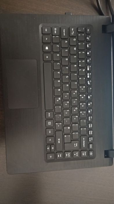 Vând laptop acer aspire 3