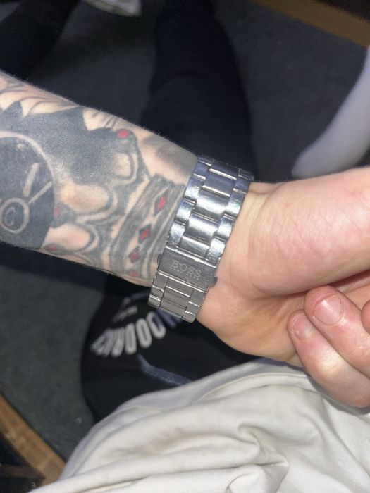 Vand ceas hugo boos pilot edition  chrono 1.500 negociabil !