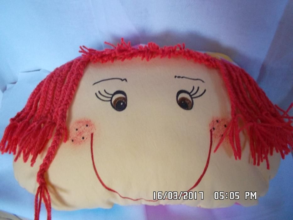 Възглавнички и кукли от текстил