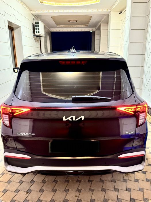 KiA Carens 2-poz sotiladi! Xolati ideal. Kraska tozza