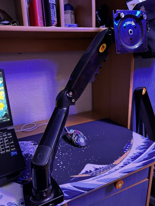 Крепление для монитора