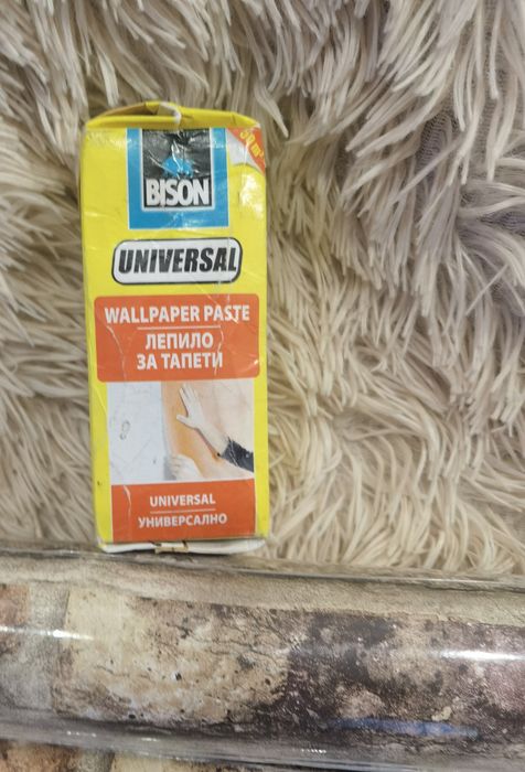 Role  tapet plus adeziv