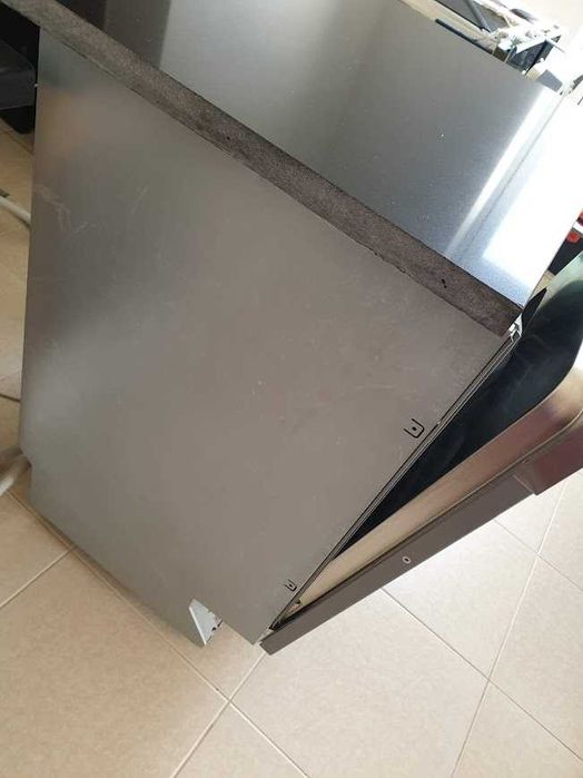 XXL Съдомиялна Miele - Auto Open - 14 Комплекта - Пълно Вграждане 60см