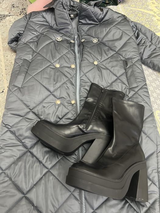 Куртка женская продам…