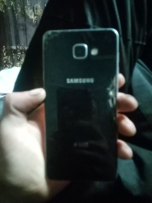 Прадам телефон хорошый