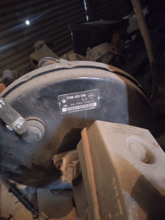 Серво усилвател Рено