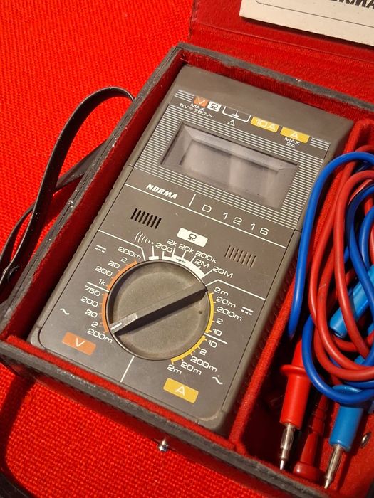 Multimetru digital Norma D1216