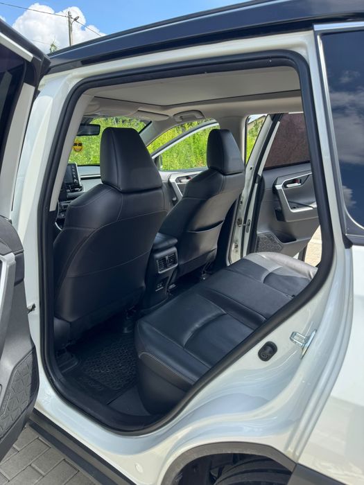 TOYOTA RAV4 2021 — imagine 4