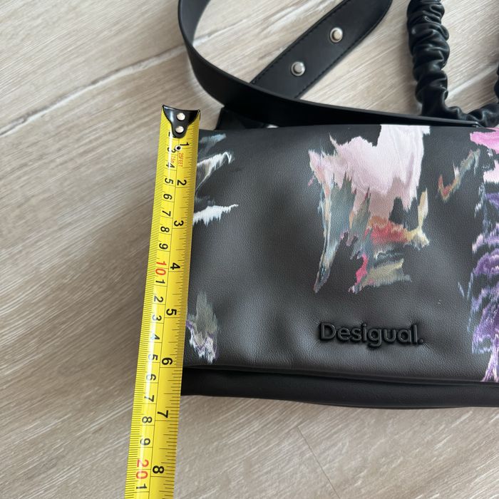 Desigual дамска чанта с две дръжки