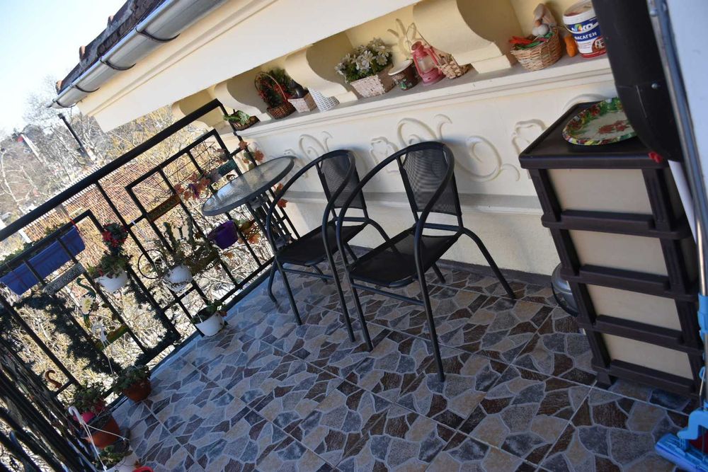 Продава се Тристаен апартамент в Пловдив, Център - 70 кв.м за 1386 €/кв.м - Снимка #3