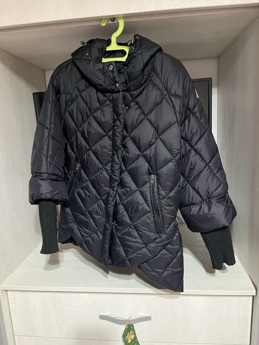 Geaca Moncler marimea 1 femei