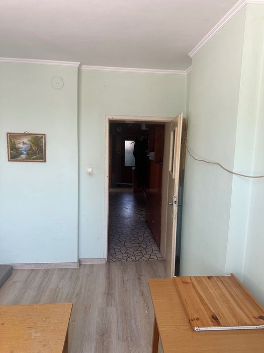 Продавам Триетажна къща в центъра на Свиленград!