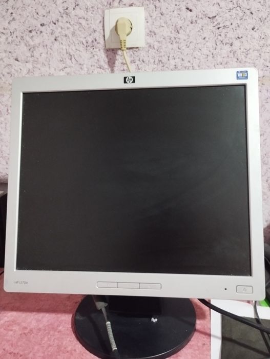 Monitor HP sotiladi