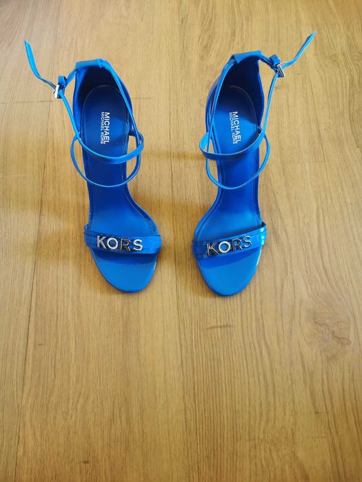 Оригинални  ugg, mihael kors,  replay  летни обувки 39