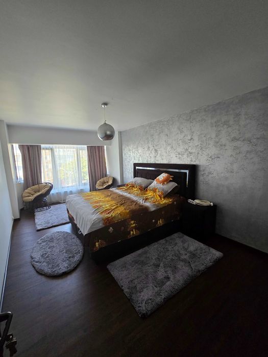 Vand apartament 3 Camere