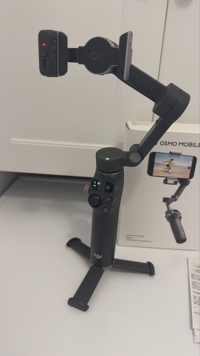 DJI Osmo Mobile 8