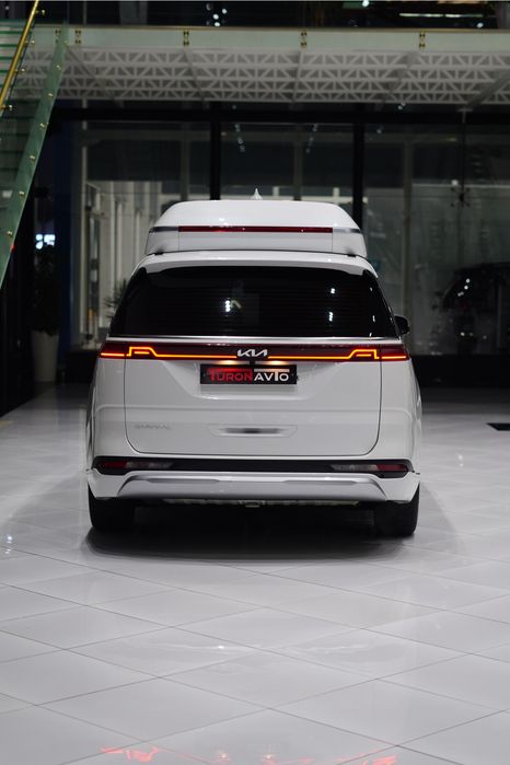 Kia Carnival Hi Limousine