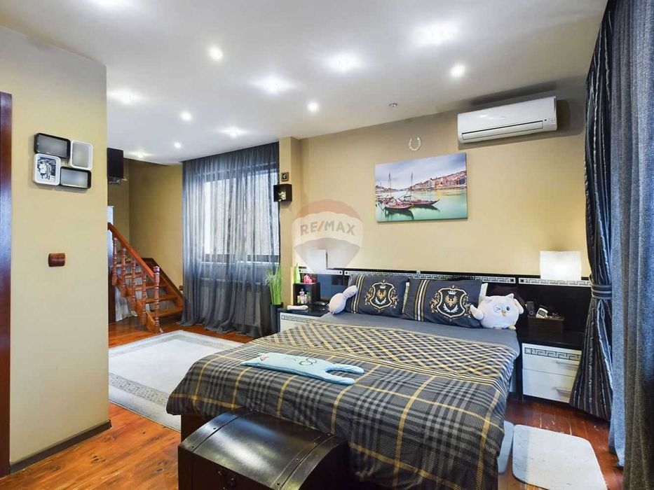 Продава се Къща в Варна, Виница - 271 кв.м за 2063 €/кв.м - Снимка #12