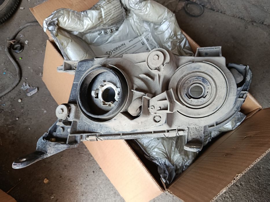 Тойота ипсум фара