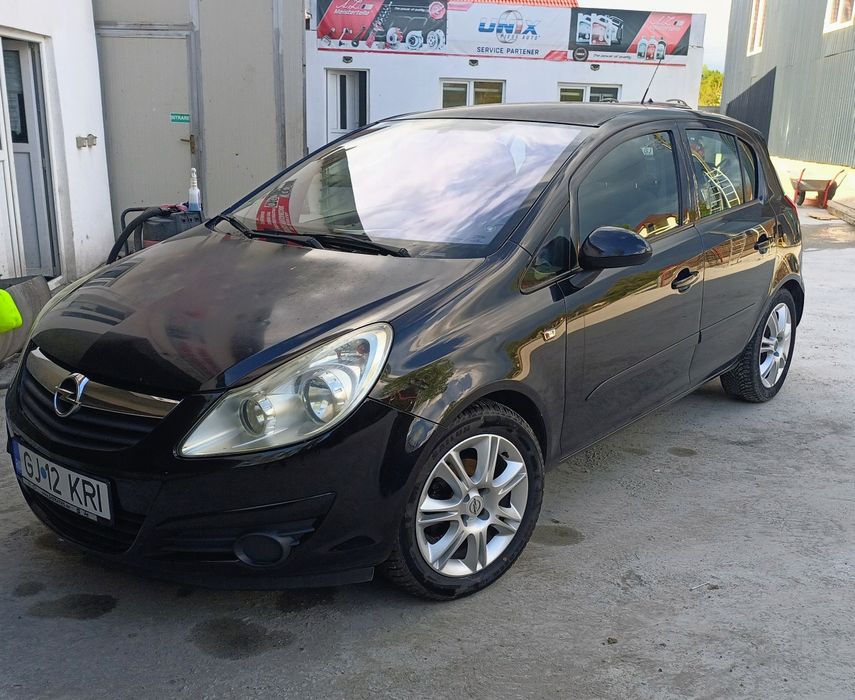 Opel Corsa  1,2 benzină