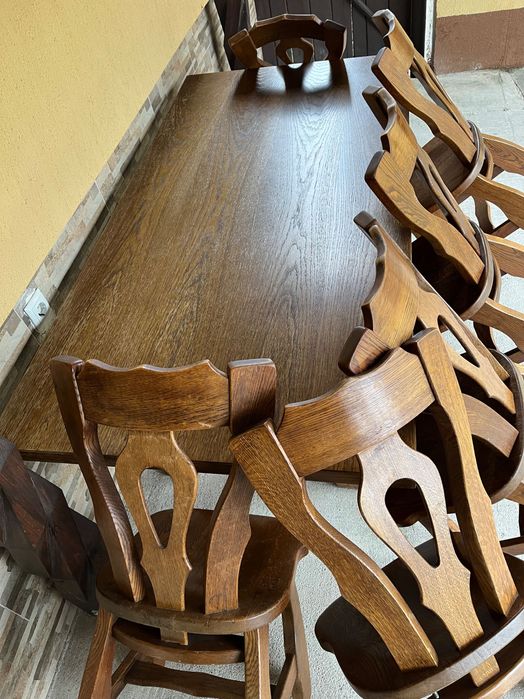 Masa din lemn masiv + scaune