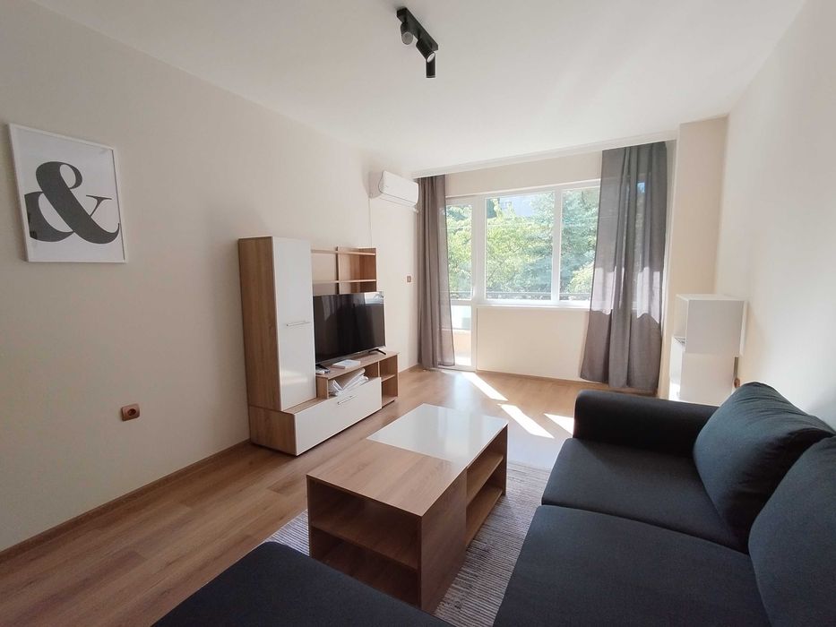 Дава се под наем Тристаен апартамент в Стара Загора, Център - 75 кв.м за 408 € - Снимка #2