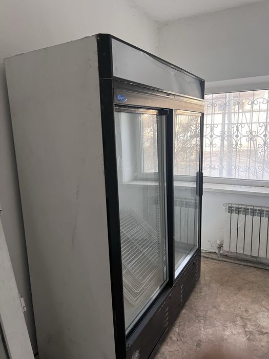 Холоильник для магазина