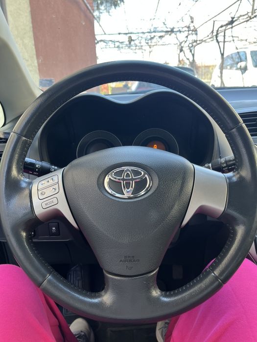 Toyota Auris 2.0 D4D 126к.с.