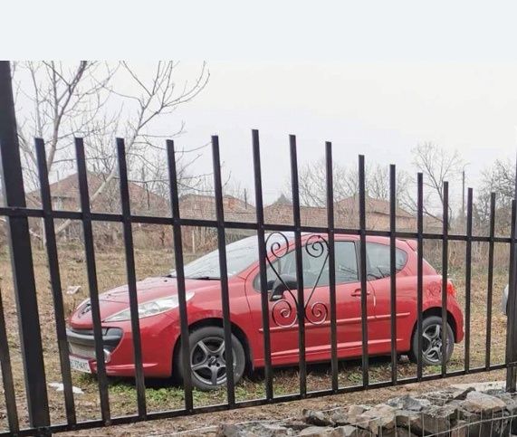 Пежо 207 1.4 бензин