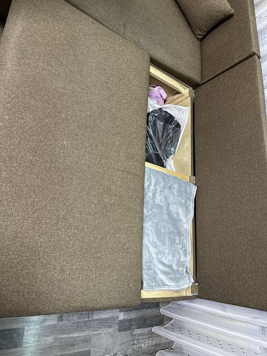 Ъглов разтегателен диван