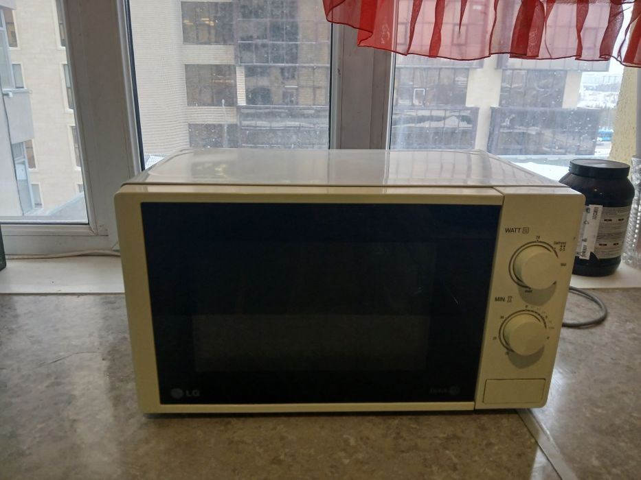 Продам микроволновку