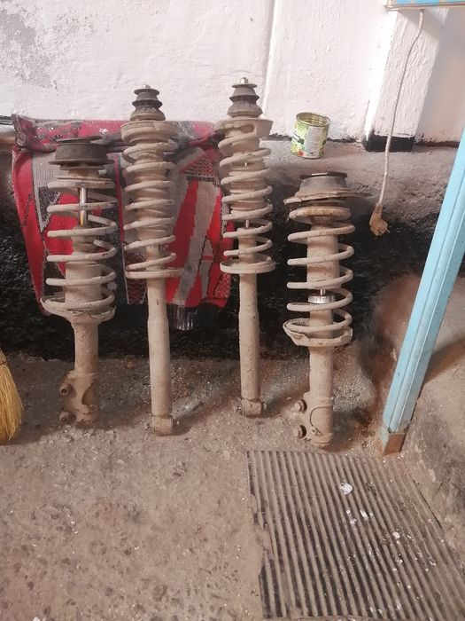 Продам запчасти на фольцваген гольф2