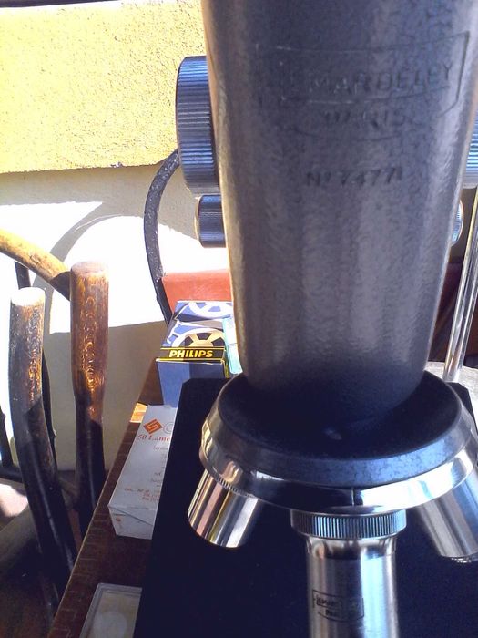 Microscop vechi  Lemardeley Paris ,No 74771 cu 4 obiective